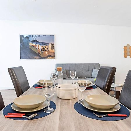 Amazing Apartment In Downtown Porto By Lovelystay Ngoại thất bức ảnh